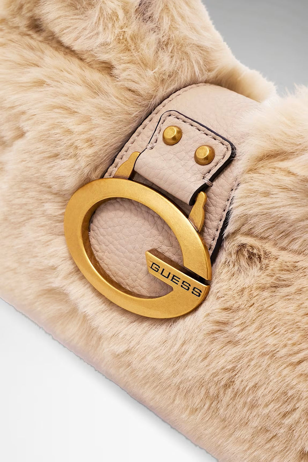 GUESS Camden Mini Sahte Kürk Omuz Çantası FB930872