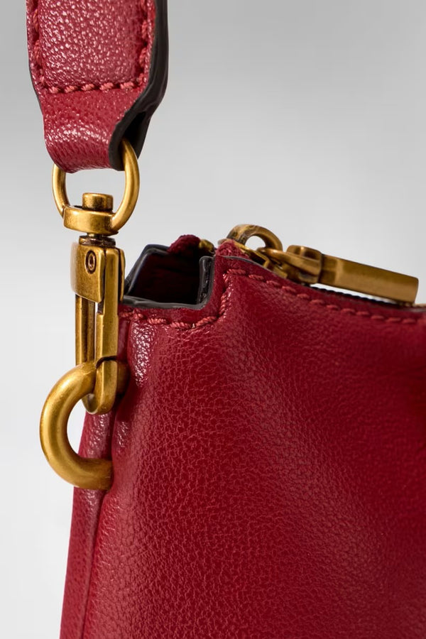 Guess Allegra Omuz Çantası HWBG2237180