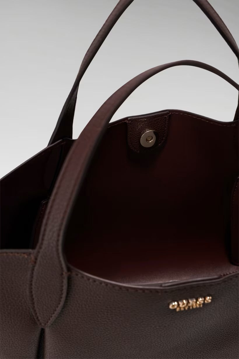 GUESS Melody Omuz Çantası HWBG9735060