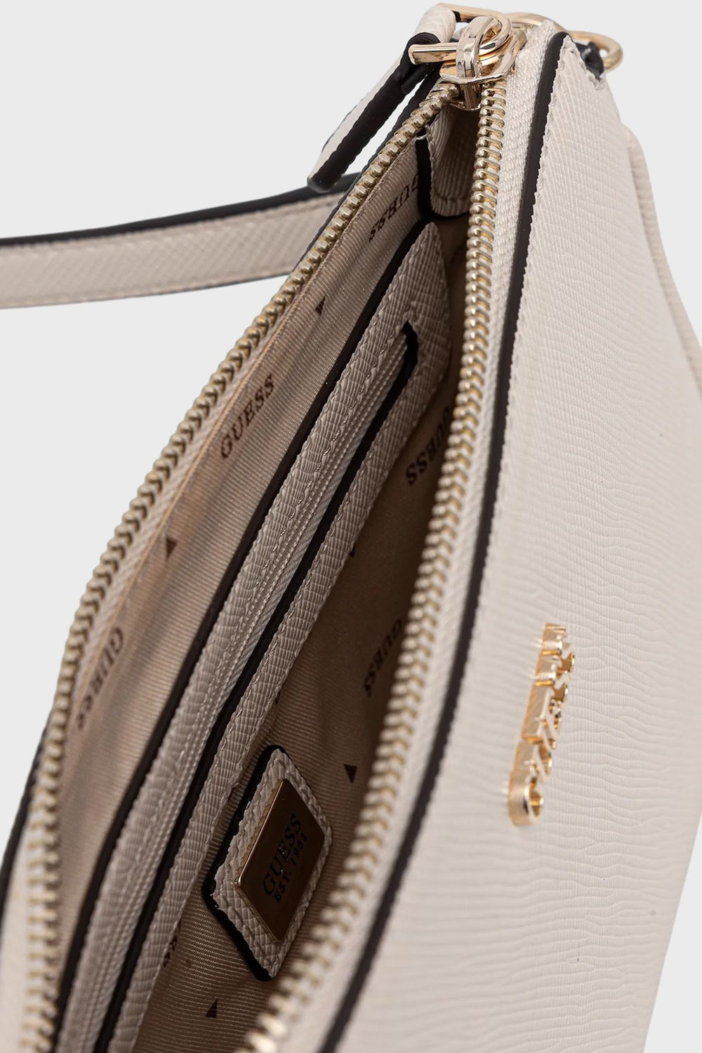 GUESS Noelle Logolu Çıkarılabilir Akılı Zincir Detaylı Çanta HWZG9672710