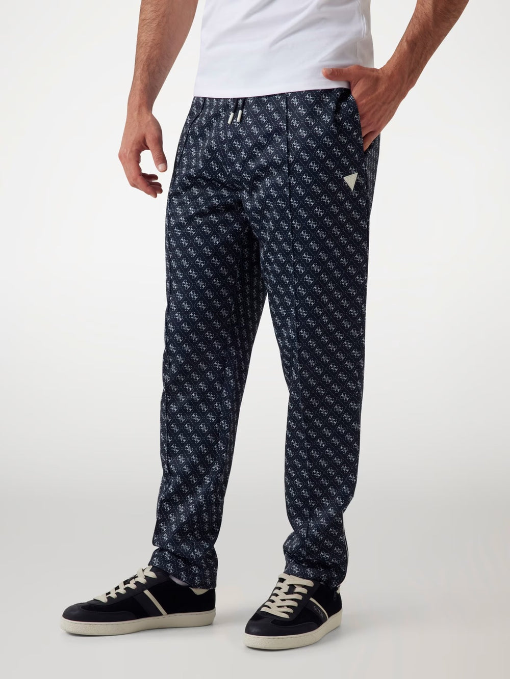 GUESS Her yerinde logo bulunan jogger pantolon Z2BB05FL04Q-26k