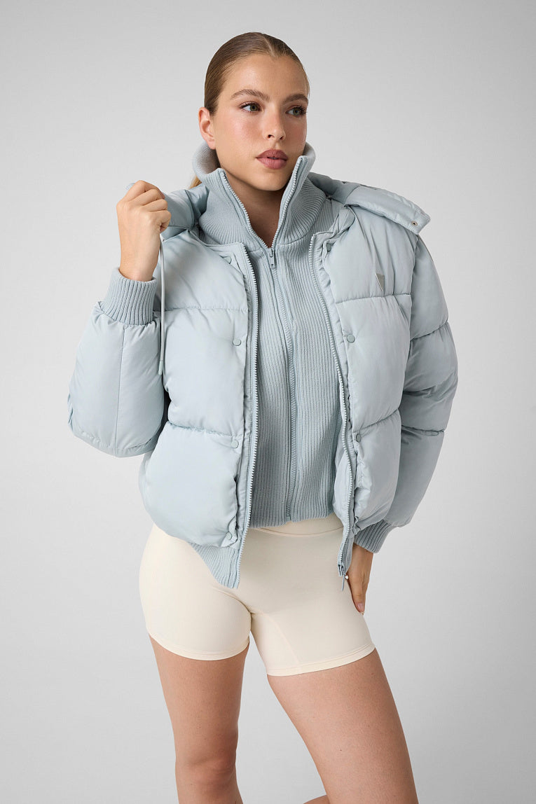 GUESS Kapüşonlu Kısa Kapitone Mont V6BL09W4391