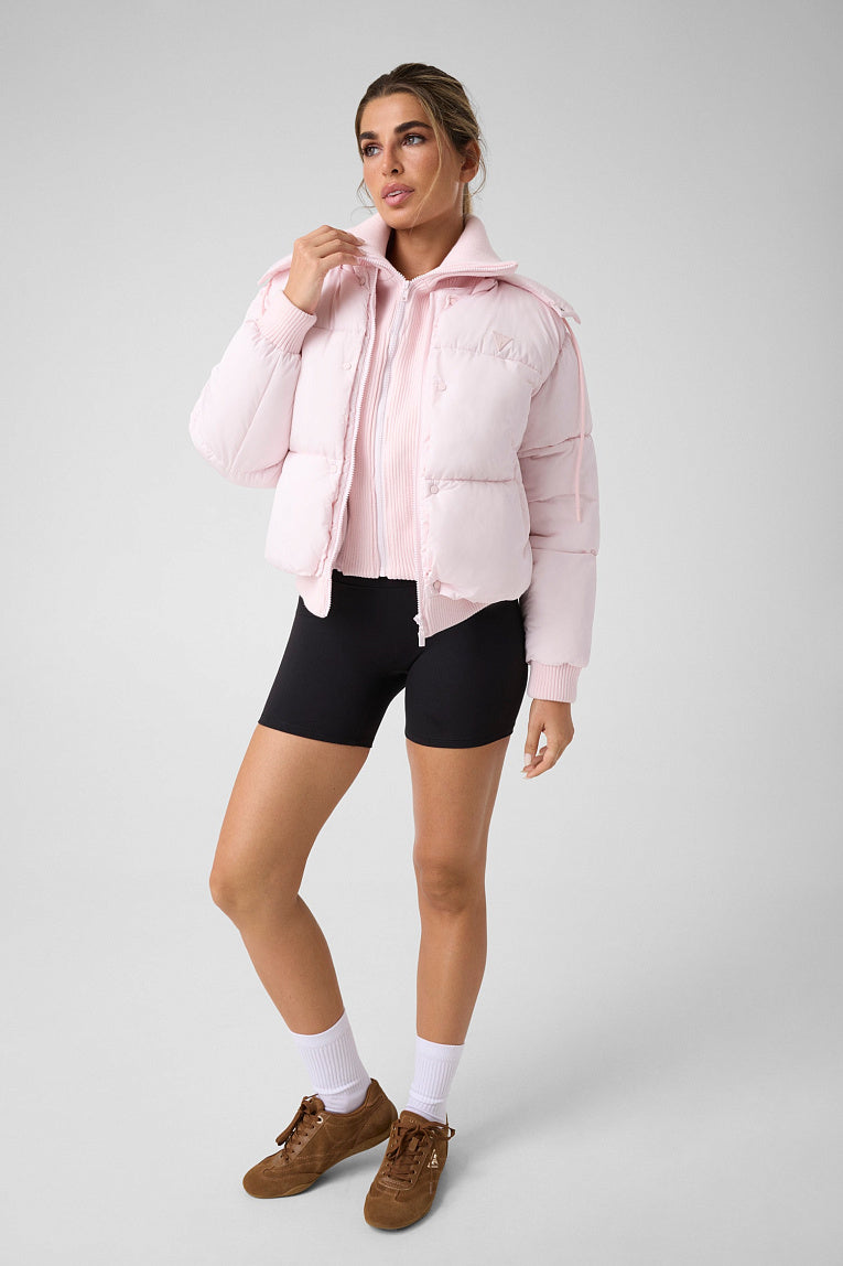 GUESS Kapüşonlu Kısa Kapitone Mont V6BL09W4391