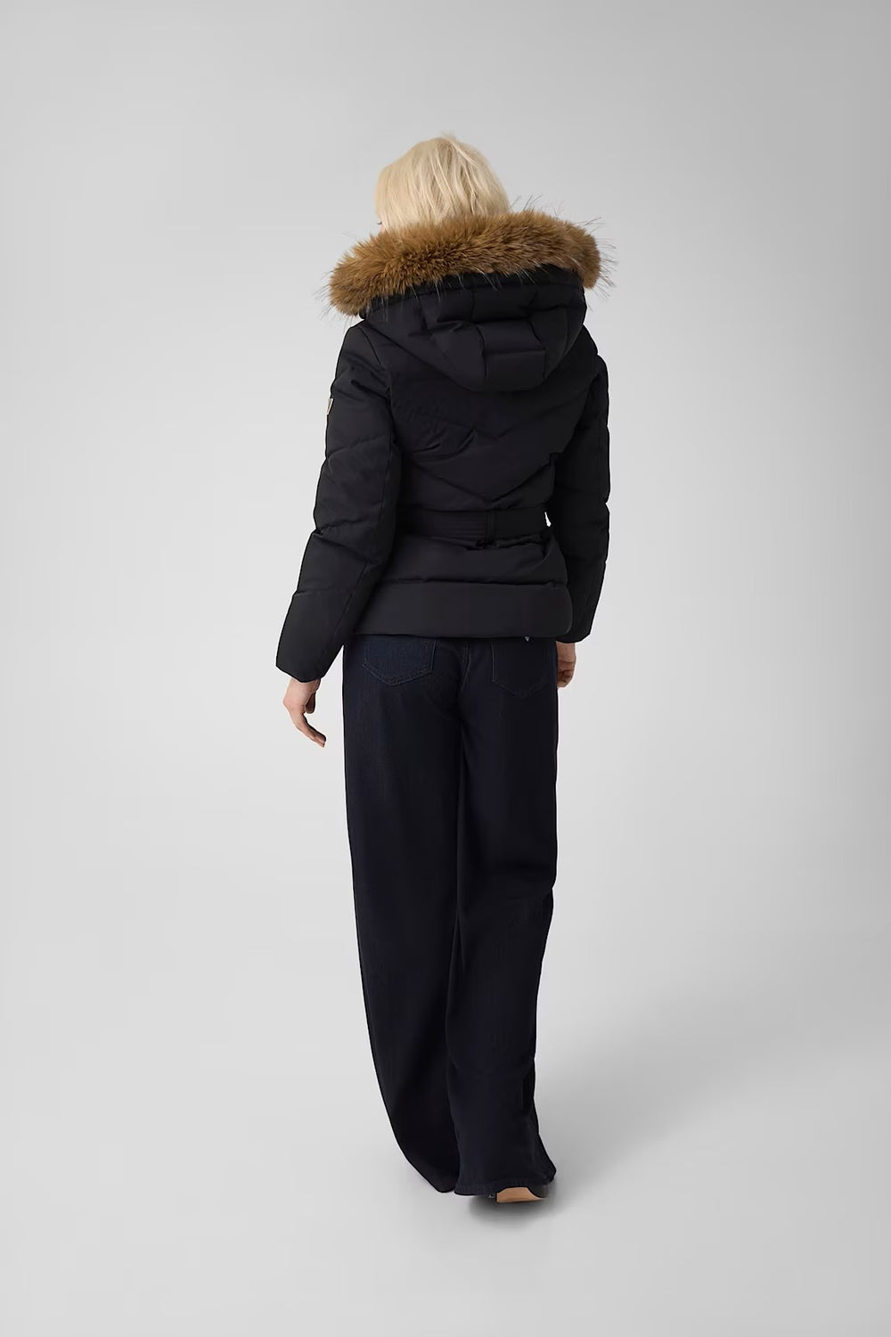 GUESS Kemerli Kısa Şişme Mont W6BL58W4197
