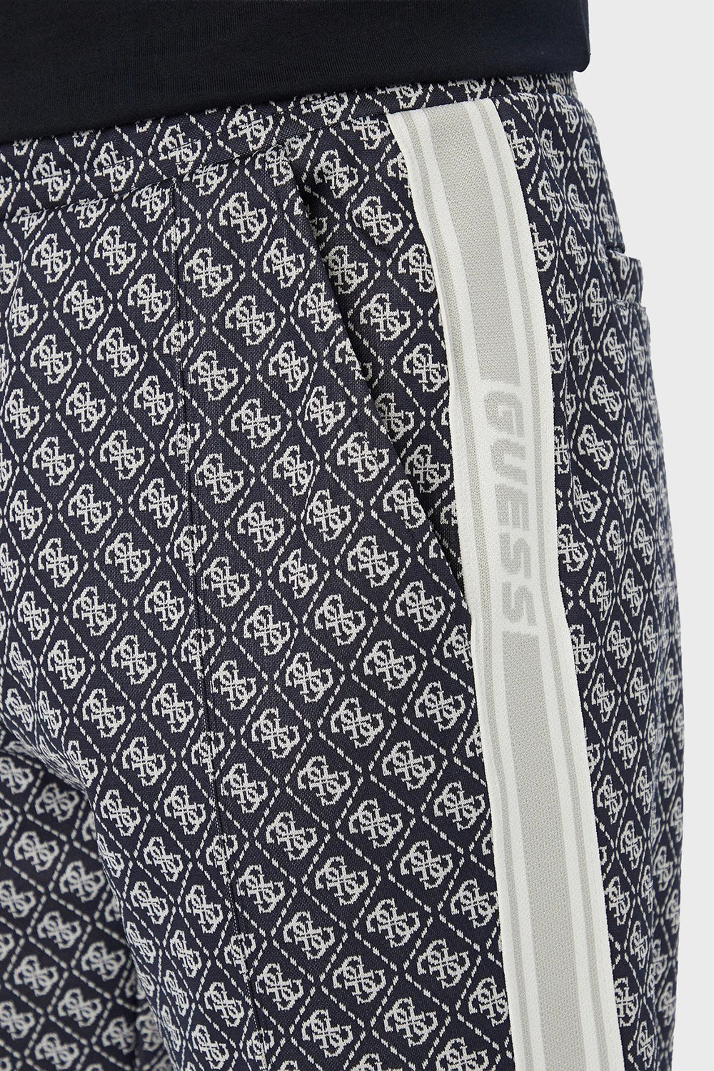 GUESS Parimo 4G Logolu Regular Fit Normal Bel Düz Paça Erkek Pantolon Z5BB07K2042