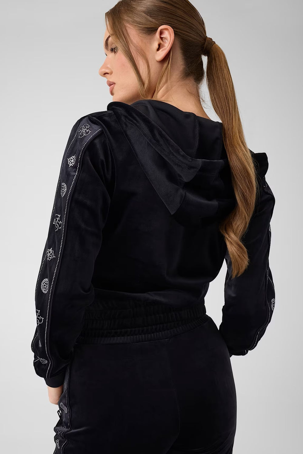 GUESS SWEATSHIRT V6BQ07K6301