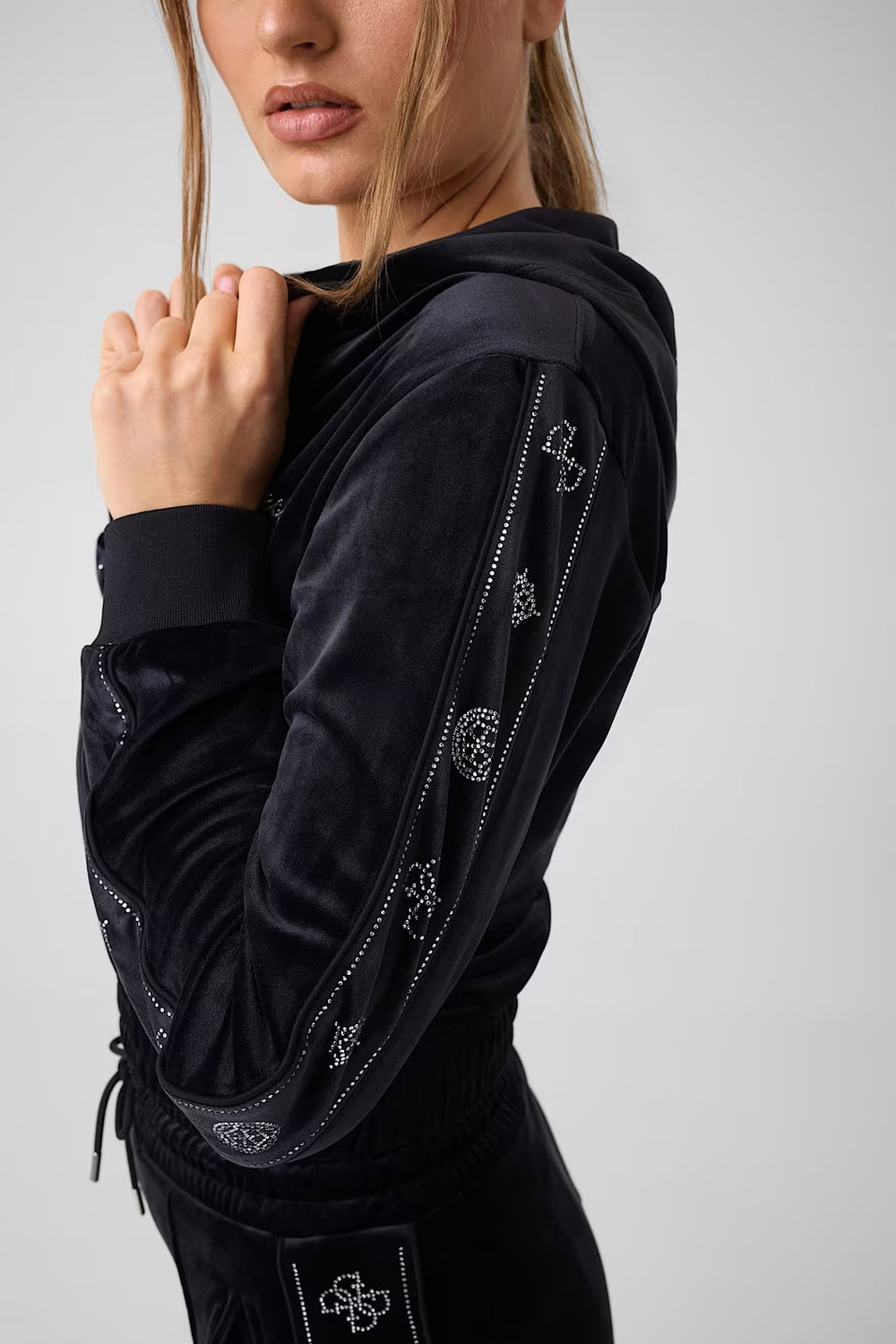 GUESS SWEATSHIRT V6BQ07K6301