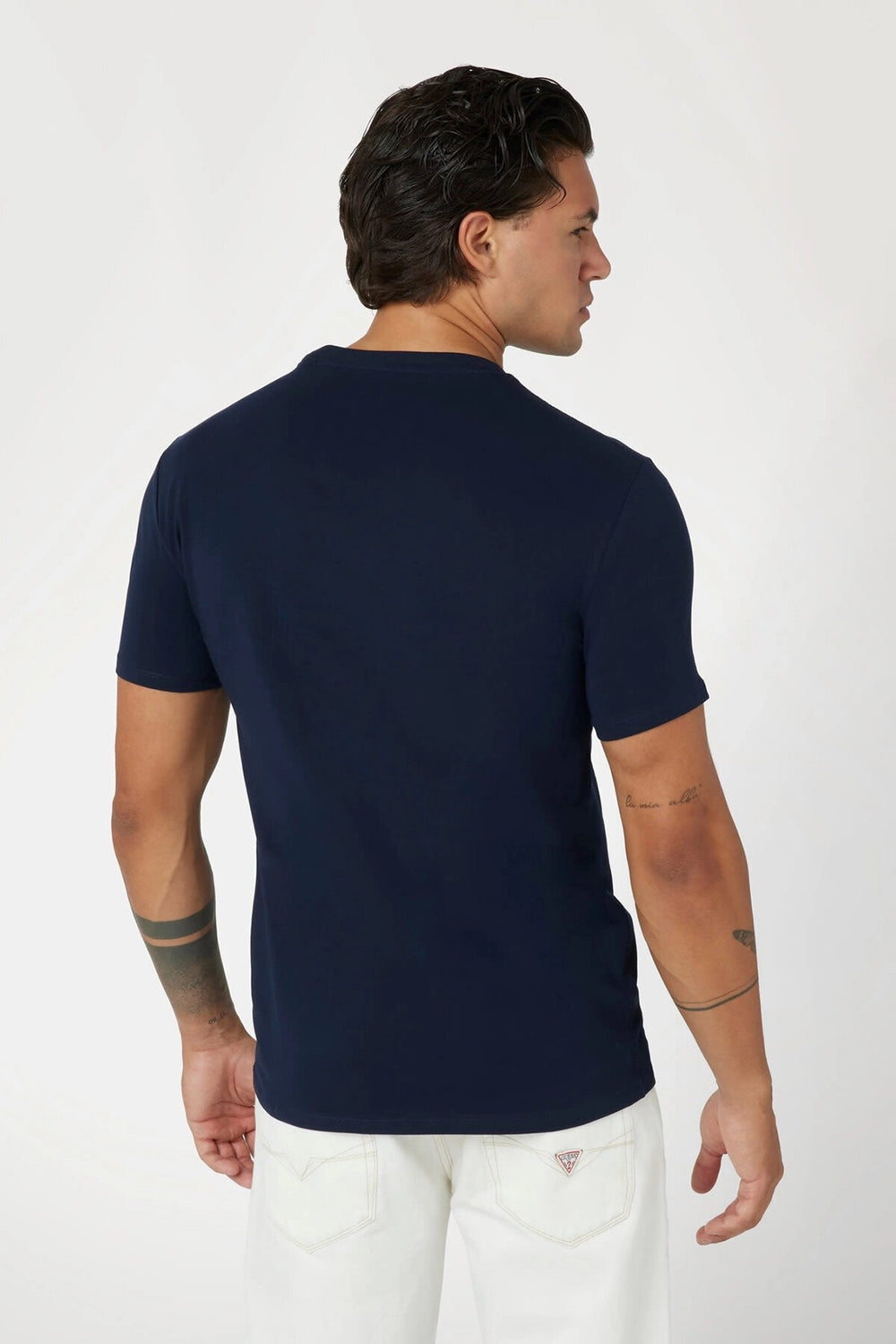 GUESS Classic Mini Üçgen Logolu T-SHIRT M2YI24J1314