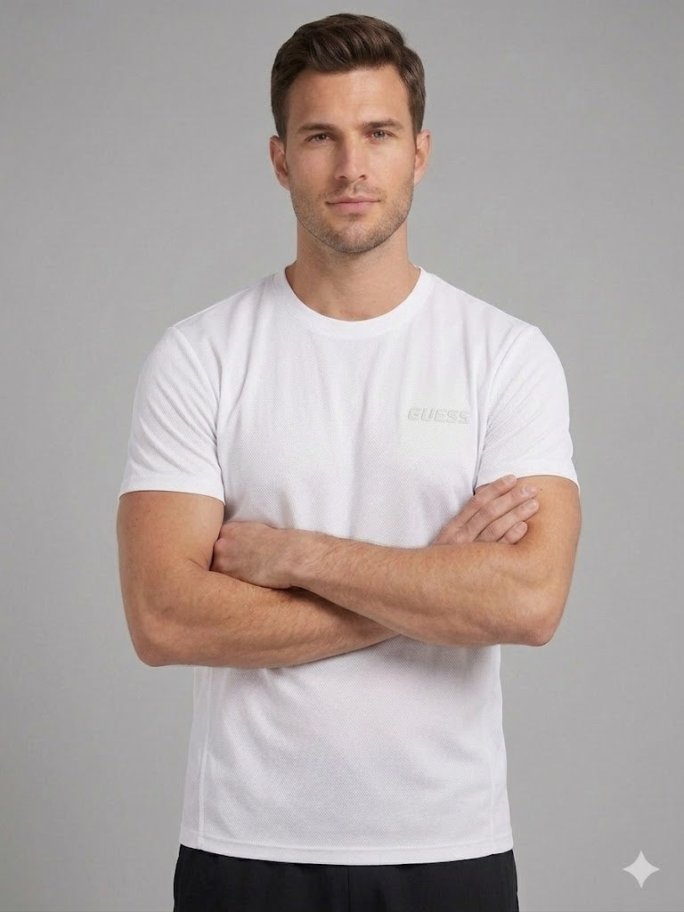 GUESS Erkek Siyah Bisiklet Yaka Kısa Kollu Spor ve Günlük T-Shirt Z6GI05K2846