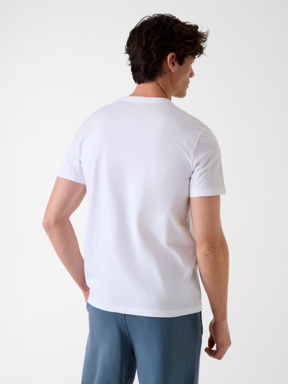 GUESS Üçgen Logo Tişört Z6GI09K2859