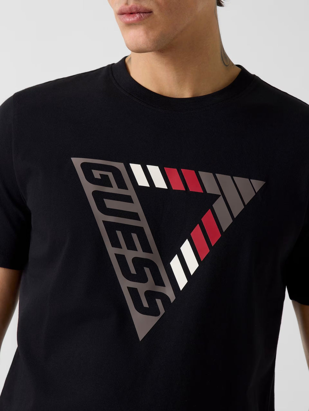 GUESS Üçgen Logo Tişört Z6GI09K2859