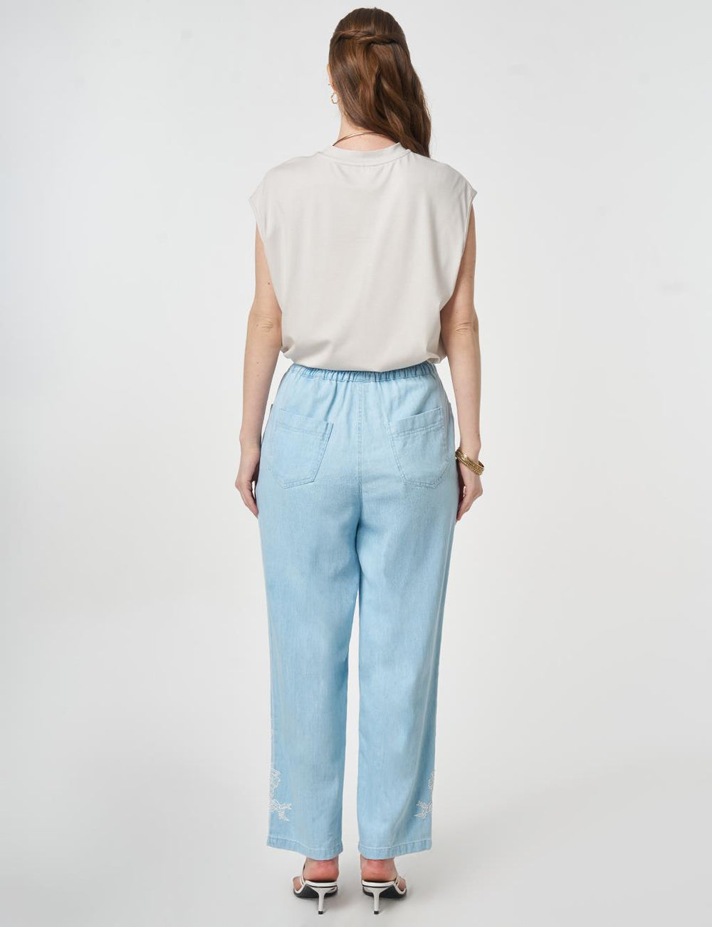 KAYRA Yıkamalı Paçası Nakış İşlemeli Denim Pantolon 79023