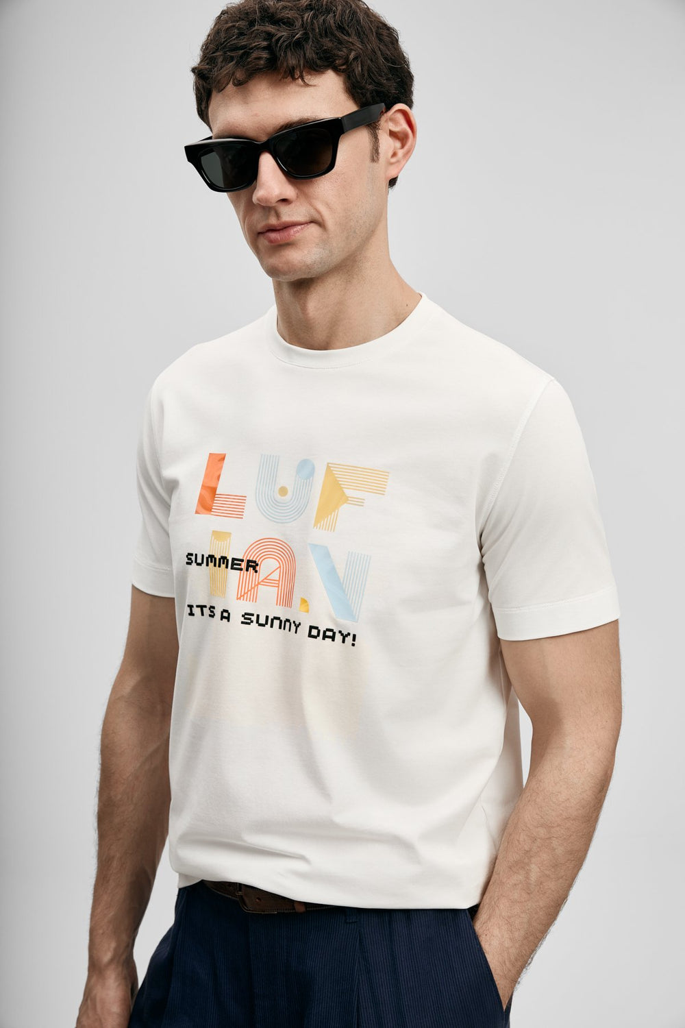 LUFİAN Sunny Modern Grafik Tişört 111020291