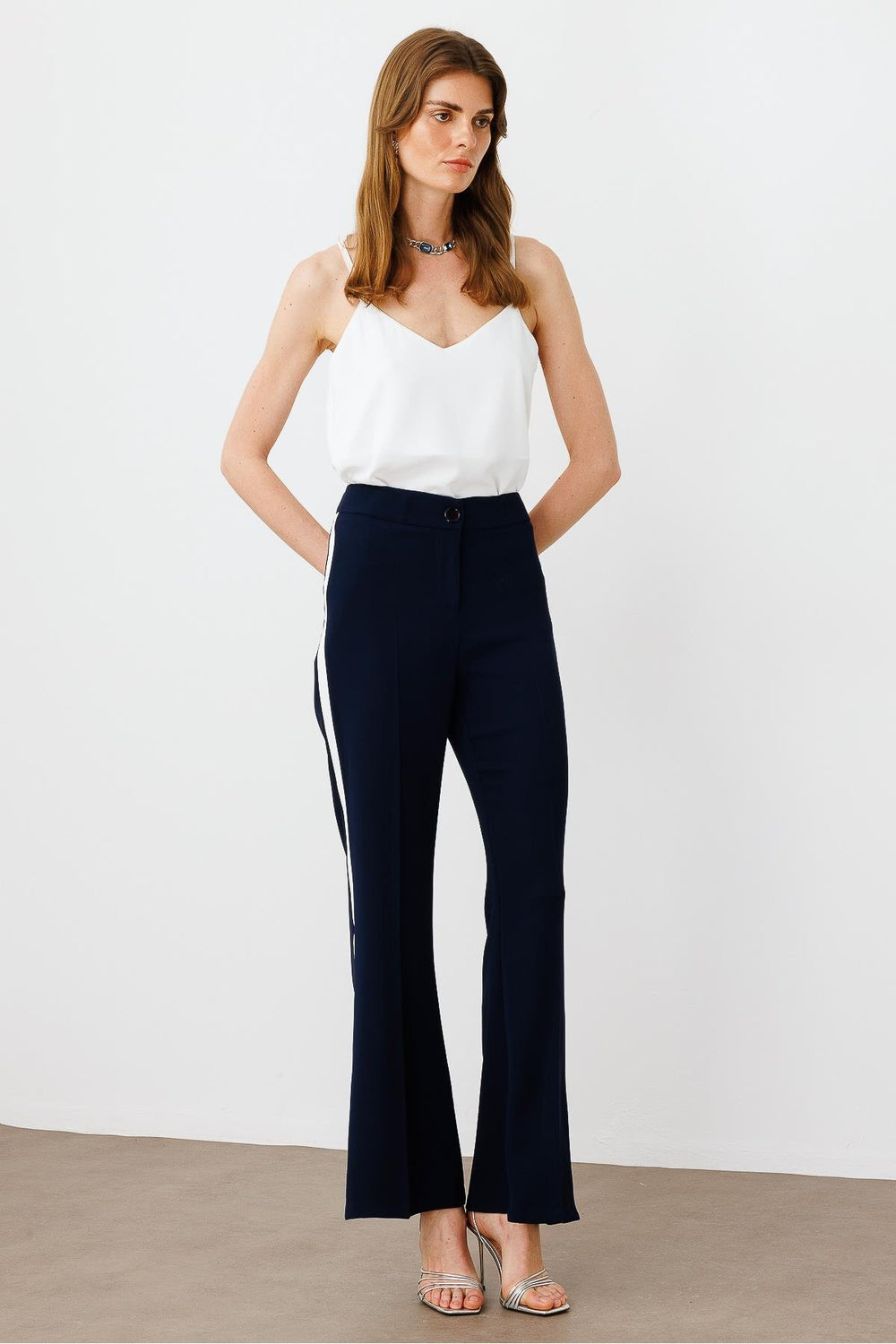 MODAİLGİ  Enkürüsteli Bol Paça Pantolon  4076