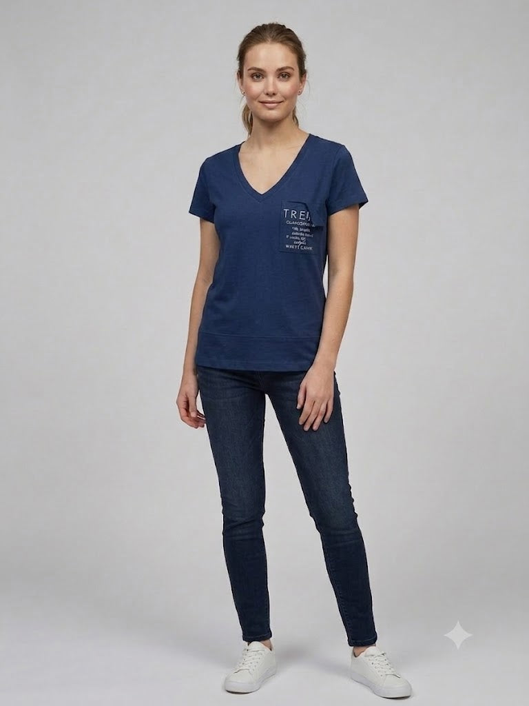 ON TRİKO Kadın V Yaka Cep Detaylı Baskılı T-Shirt 7147971479