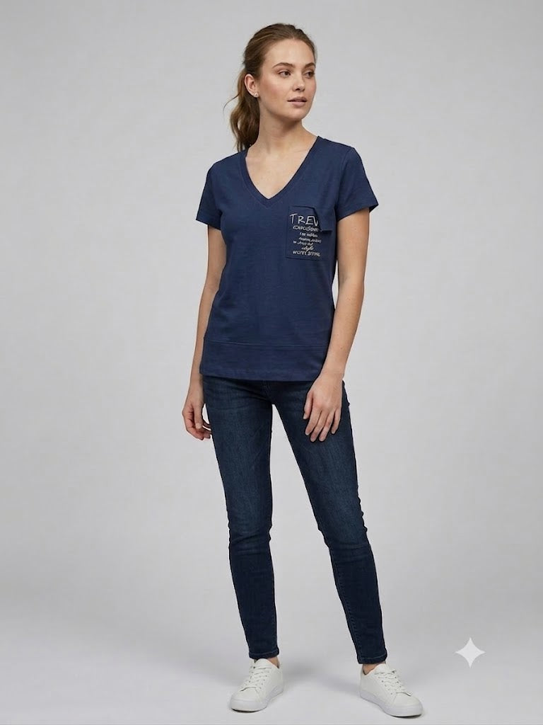 ON TRİKO Kadın V Yaka Cep Detaylı Baskılı T-Shirt 7147971479