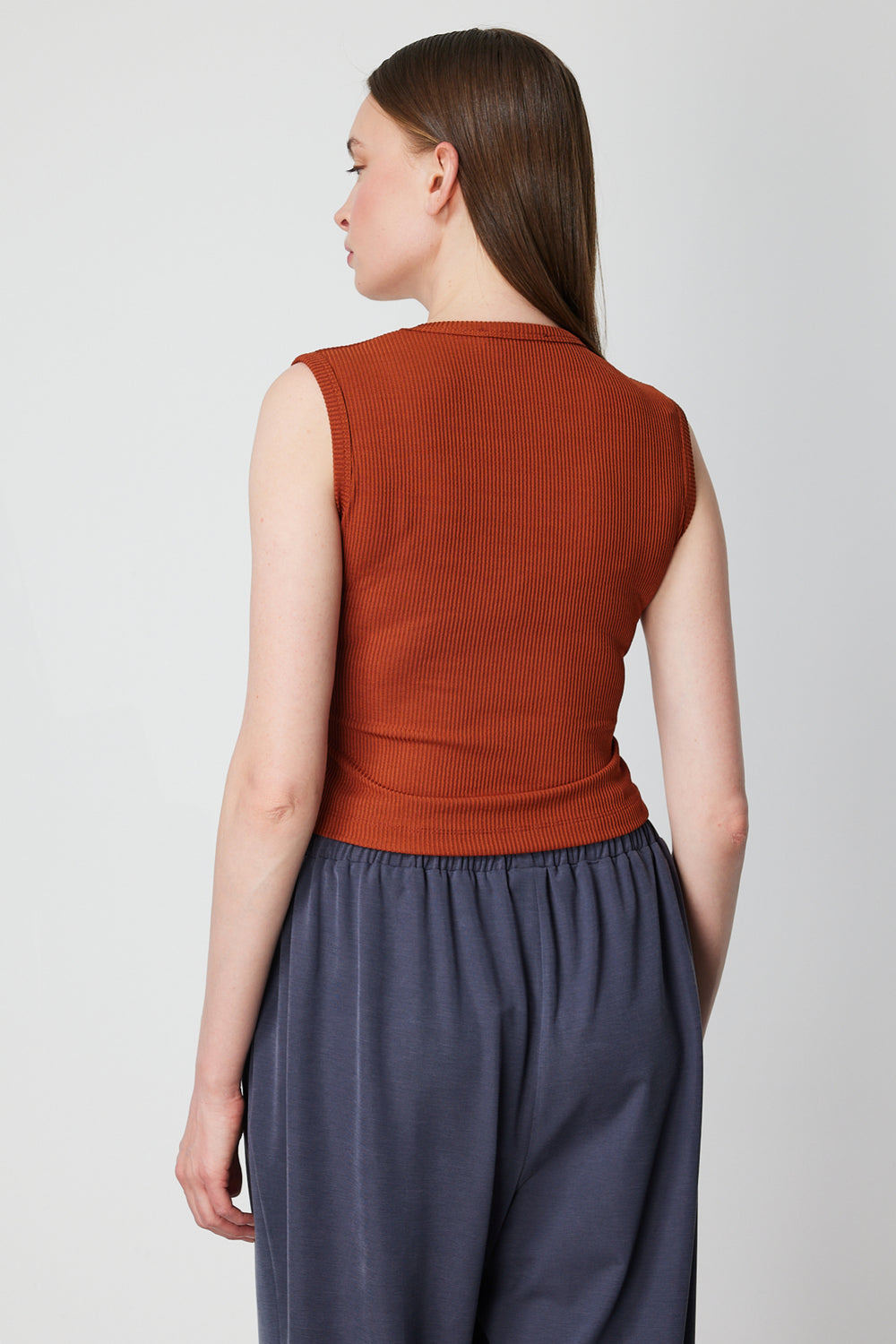 ON TRİKO Fitilli Kolsuz Crop Bluz 61396